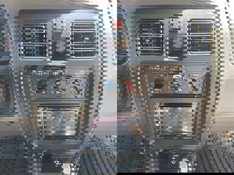 Used 2001 Toyota 4Runner SR5 image 37