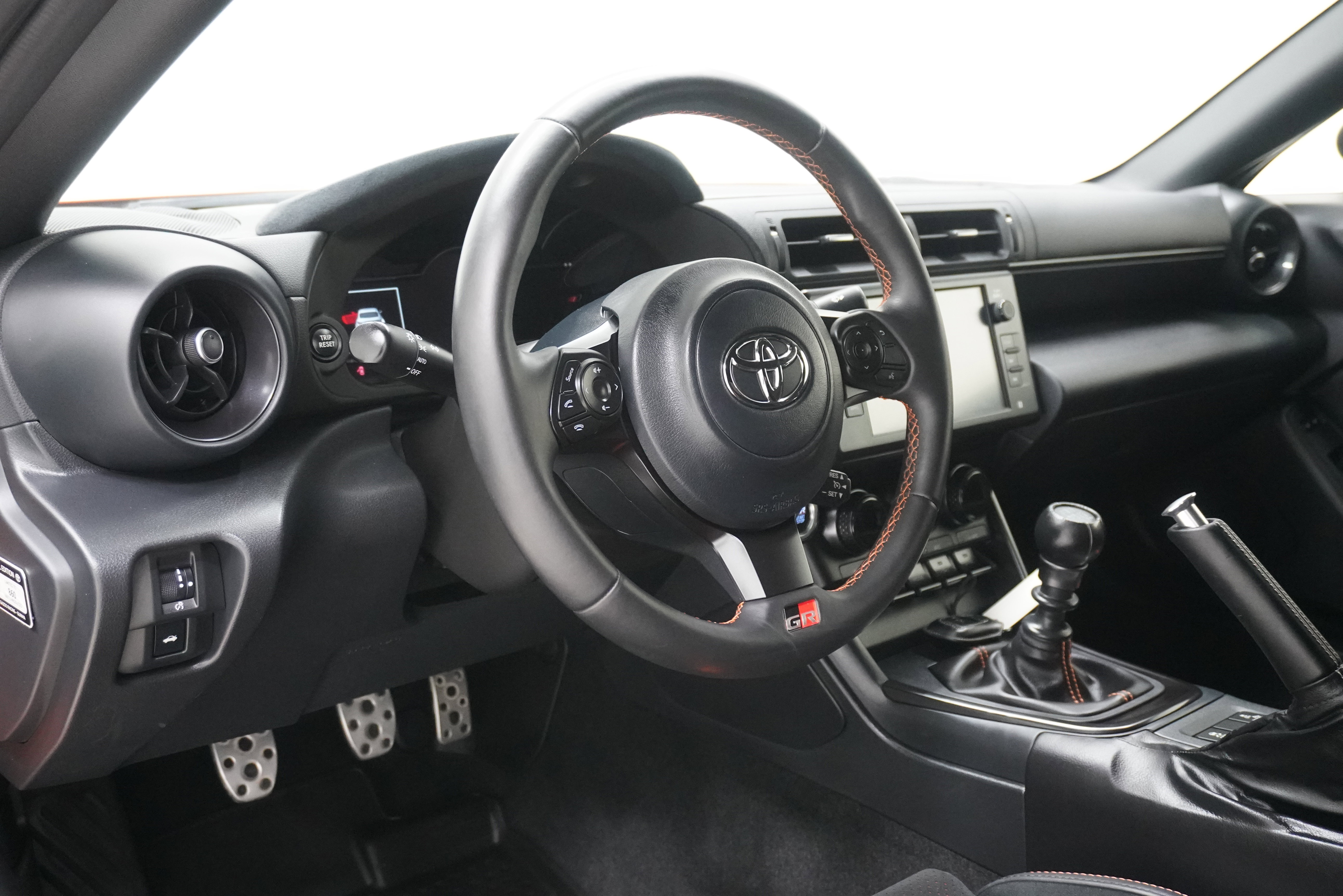 Used 2023 Toyota GR86 10th Anniversary SE RWD image 11