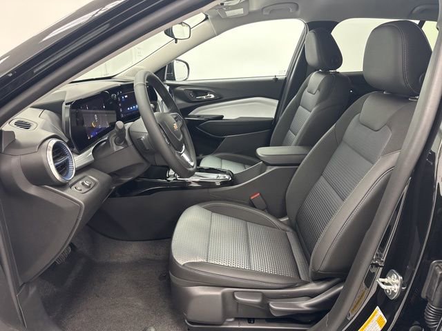 New 2026 Chevrolet Trax LT image 23