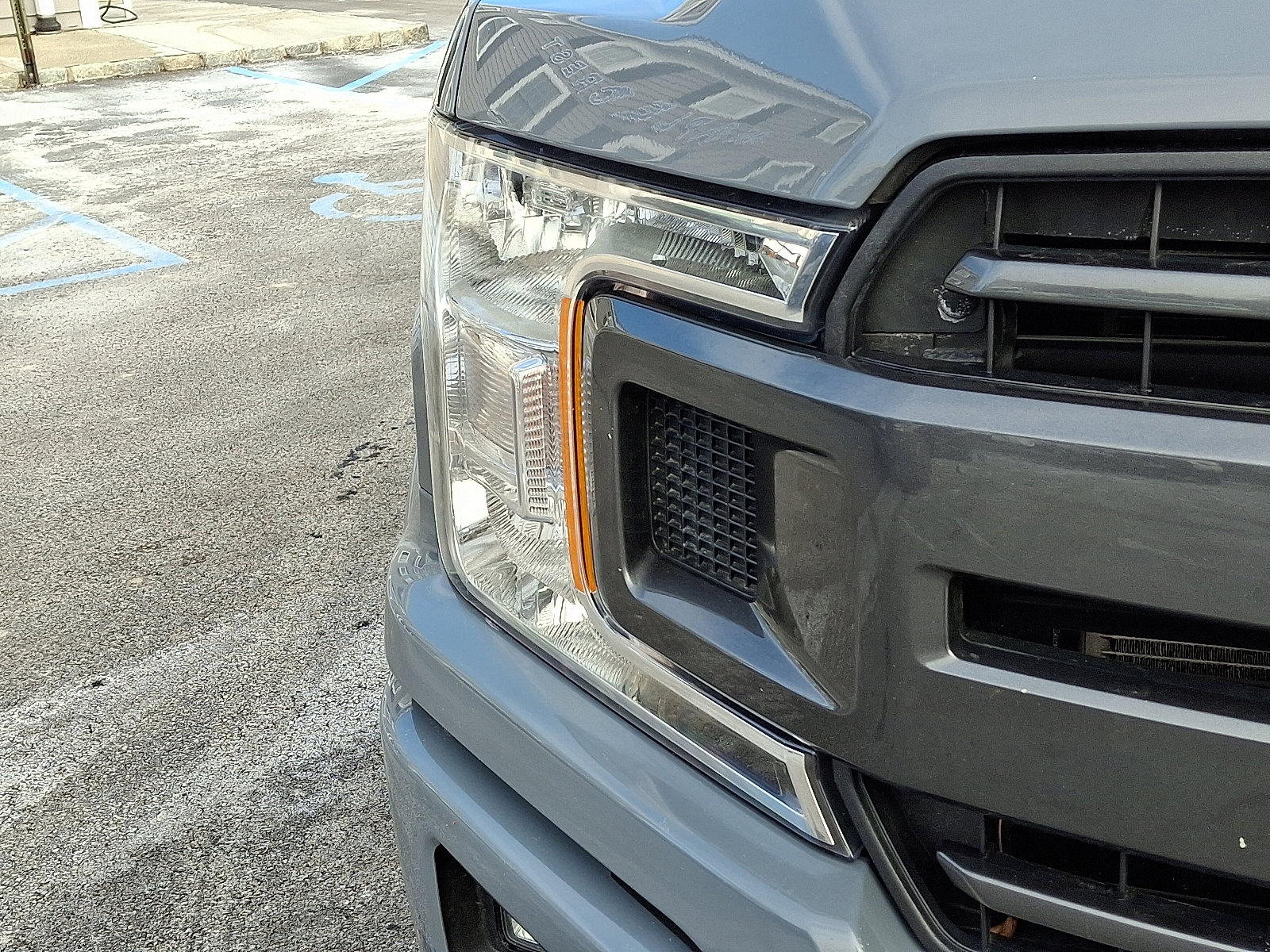 Certified 2020 Ford F150 XLT w/ Equipment Group 302A Luxury image 10