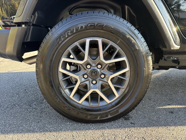 Certified 2026 Jeep Wrangler Unlimited Sahara AWD/4WD image 17