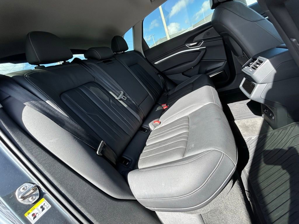 Used 2019 Audi e-tron Premium Plus AWD/4WD image 46