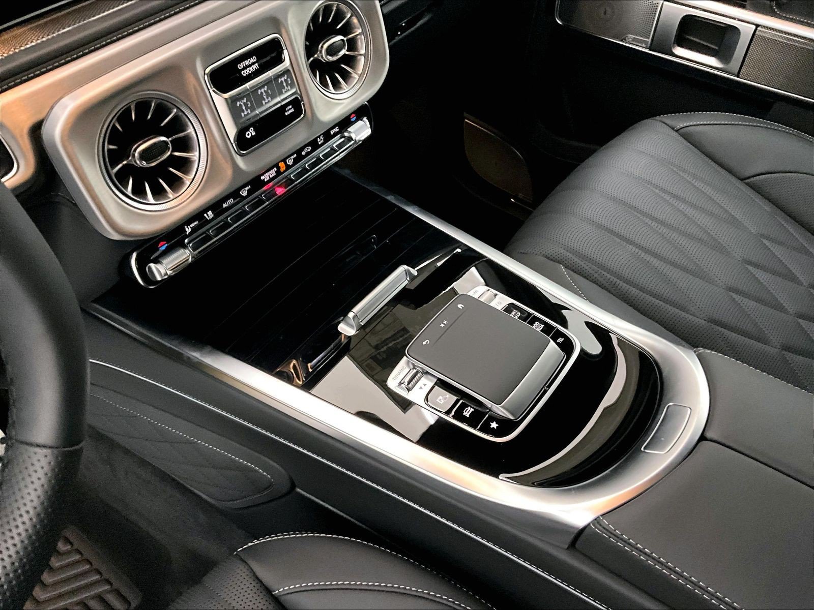 New 2026 Mercedes-Benz G 550 image 8