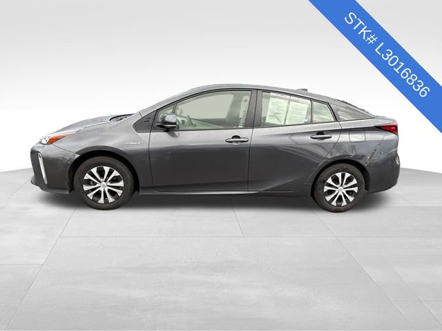 Used 2020 Toyota Prius LE image 4