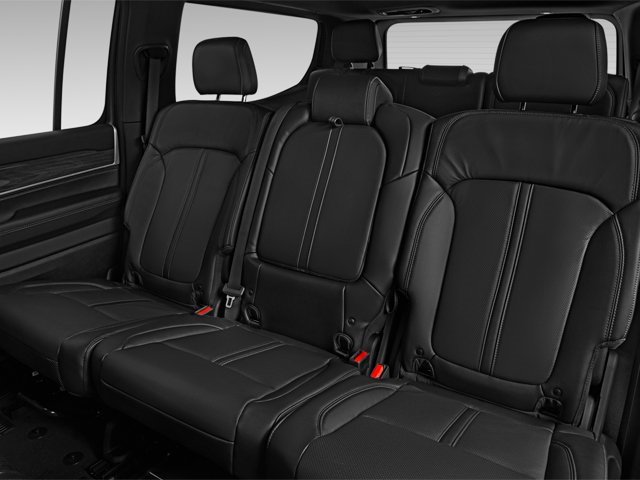 Used 2023 Jeep Wrangler Unlimited Sahara image 11