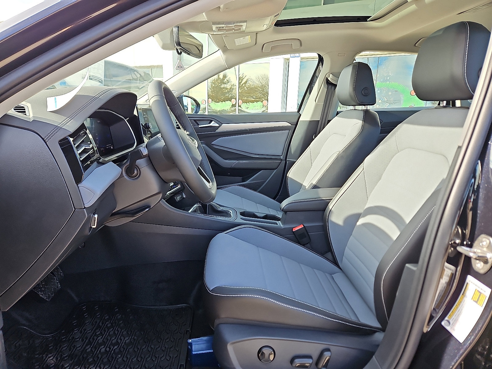 New 2026 Volkswagen Jetta SE image 9