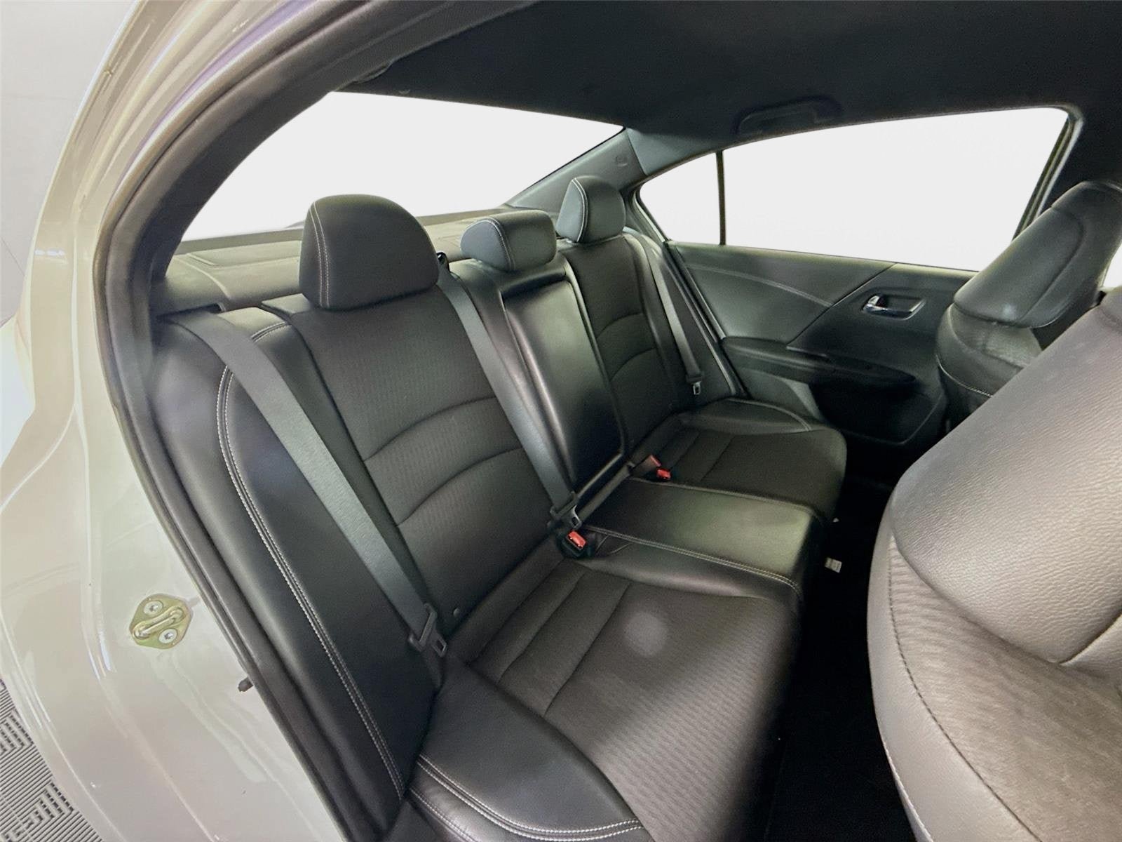 Used 2017 Honda Accord Sport image 24