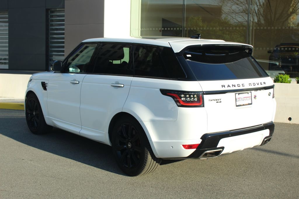 Used 2022 Land Rover Range Rover Sport HST image 11