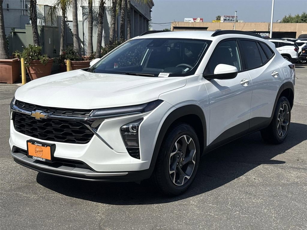 Used 2024 Chevrolet Trax LT image 7