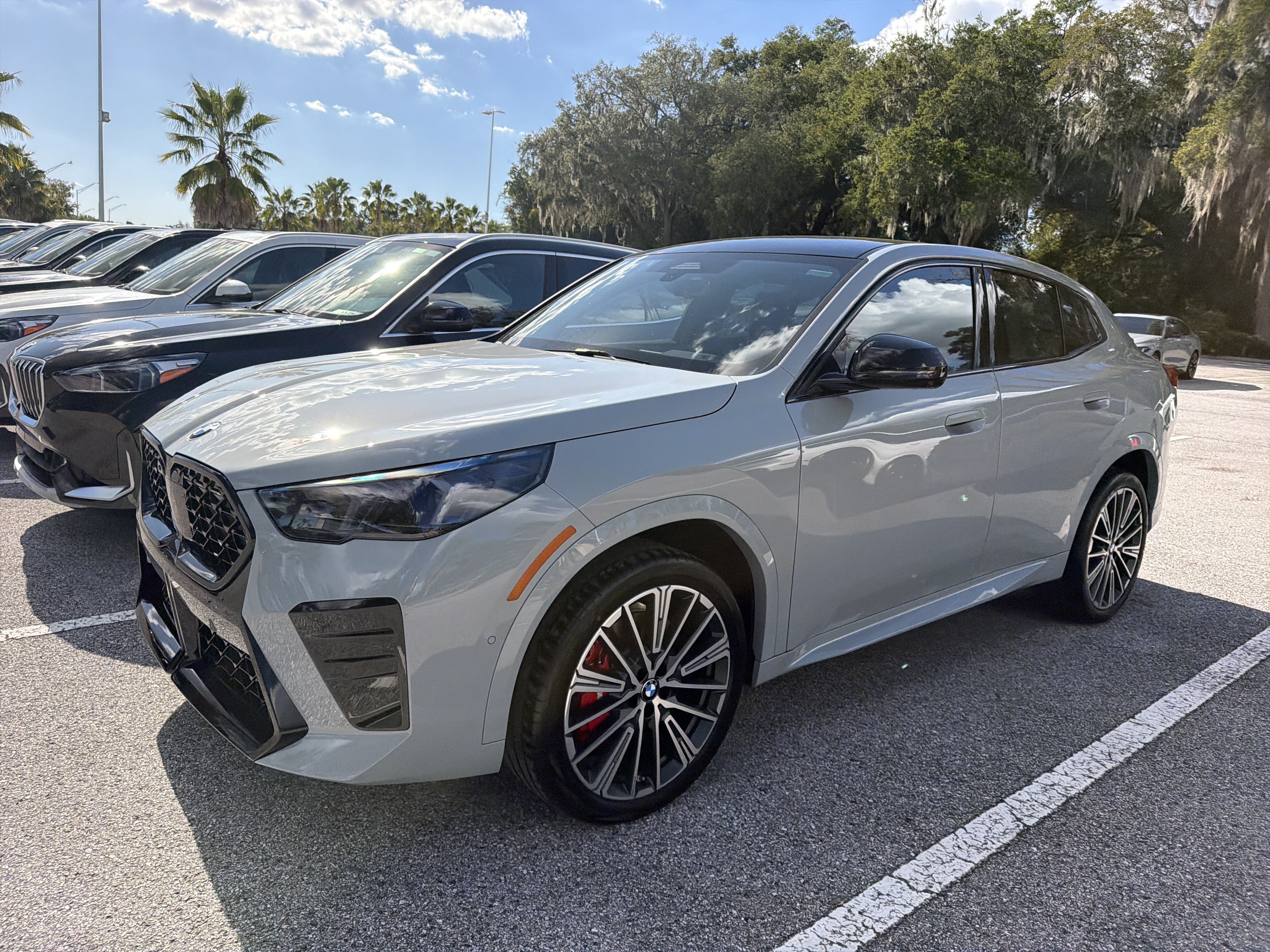 New 2027 BMW X2 xDrive28i w/ Technology Package AWD/4WD image 4