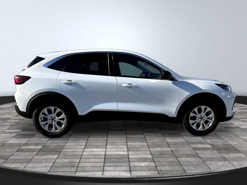 Used 2023 Ford Escape Active w/ Tech Pack #1 AWD/4WD image 8