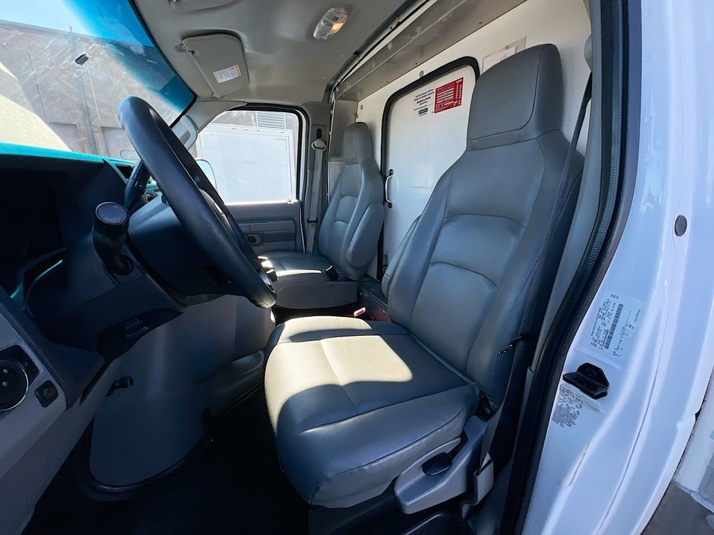 Used 2024 Ford E-450 and Econoline 450 Super Duty w/ Power Windows & Locks Group image 13