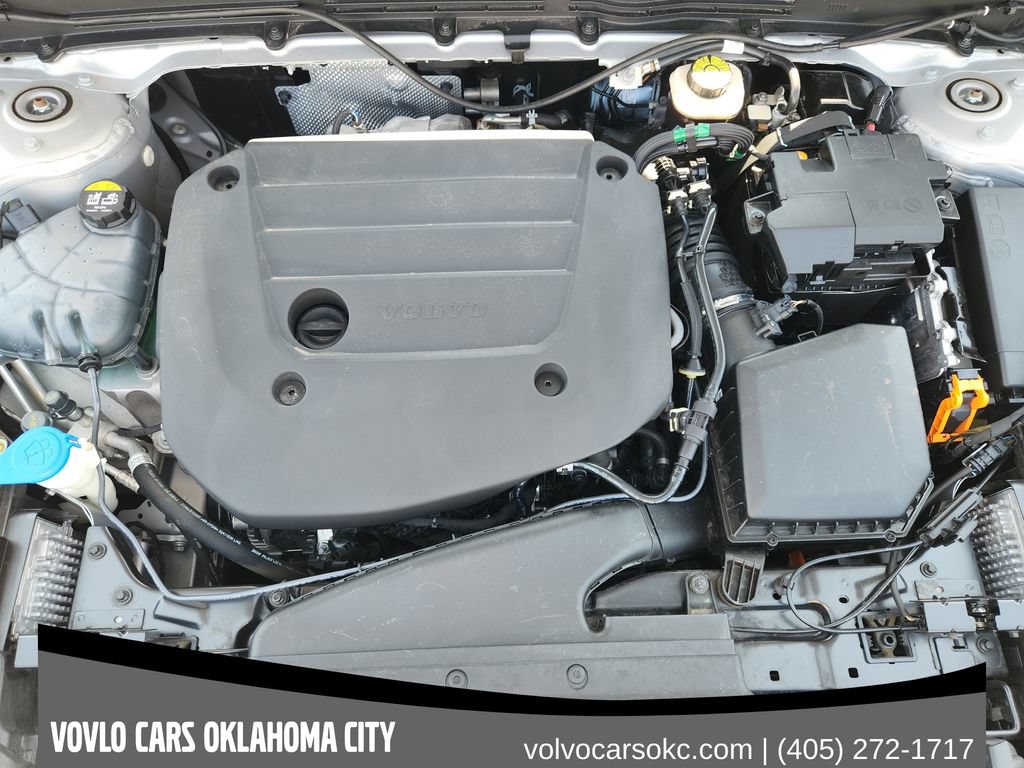 Certified 2024 Volvo XC40 B5 Plus w/ Protection Package Premier AWD/4WD image 26