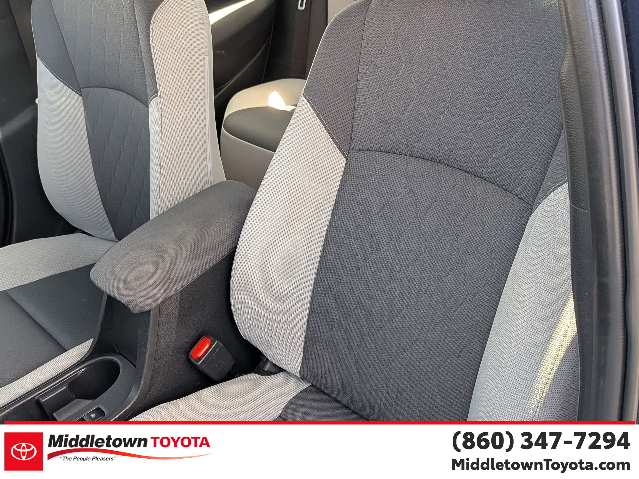 Used 2023 Toyota Corolla LE image 14