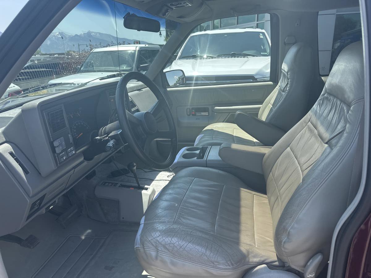 Used 1994 GMC Yukon 4WD 2-Door image 12