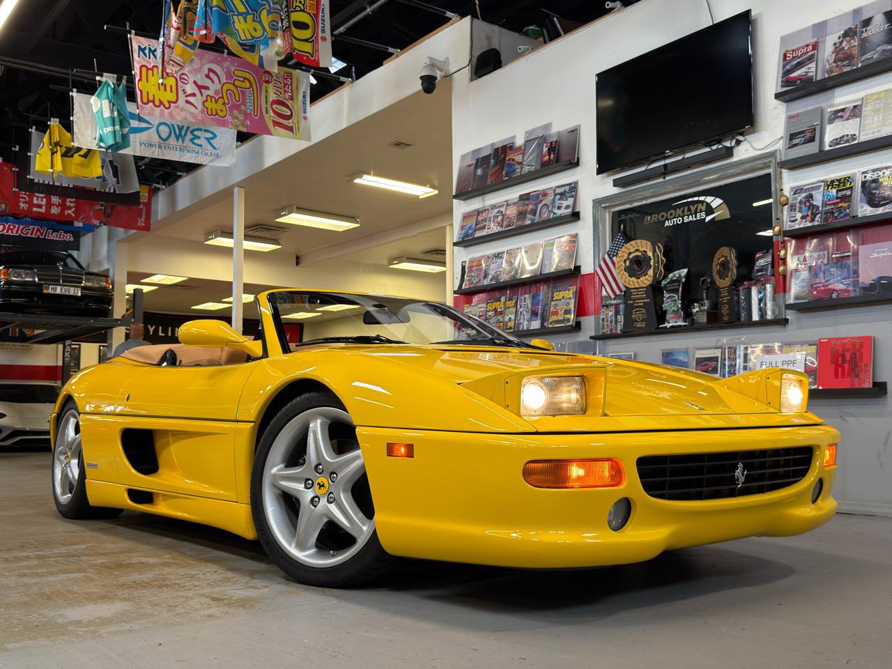 Used 1995 Ferrari F355 Spider RWD image 1
