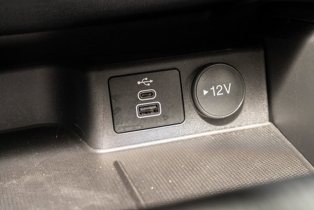 Used 2025 Ford Escape ST-Line image 16