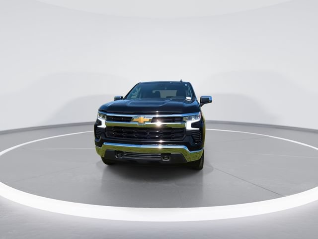 Used 2024 Chevrolet Silverado 1500 LT AWD/4WD image 3