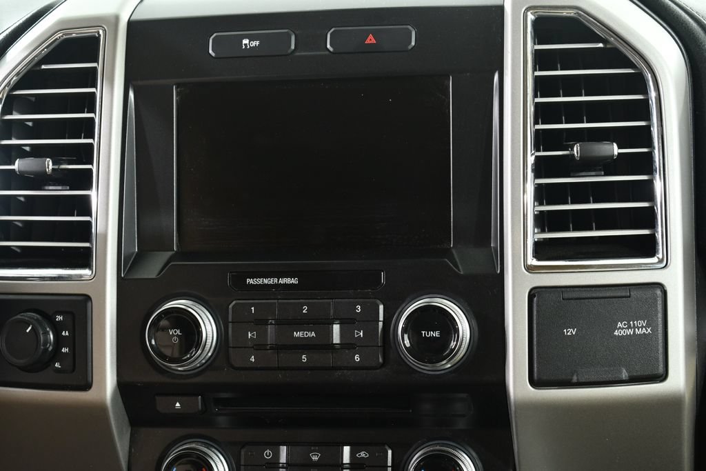 Used 2015 Ford F150 Lariat w/ Equipment Group 502A Luxury AWD/4WD image 9