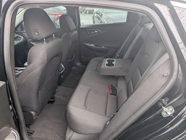 Used 2025 Chevrolet Malibu LT FWD image 9