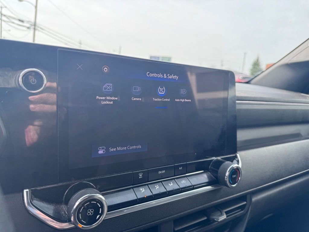 Used 2023 Chevrolet Colorado W/T image 18