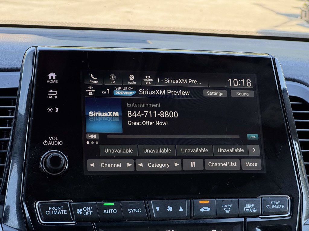 Used 2018 Honda Odyssey EX image 3