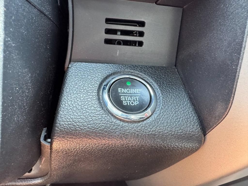 Used 2019 Ford F150 Lariat w/ Equipment Group 502A Luxury AWD/4WD image 23