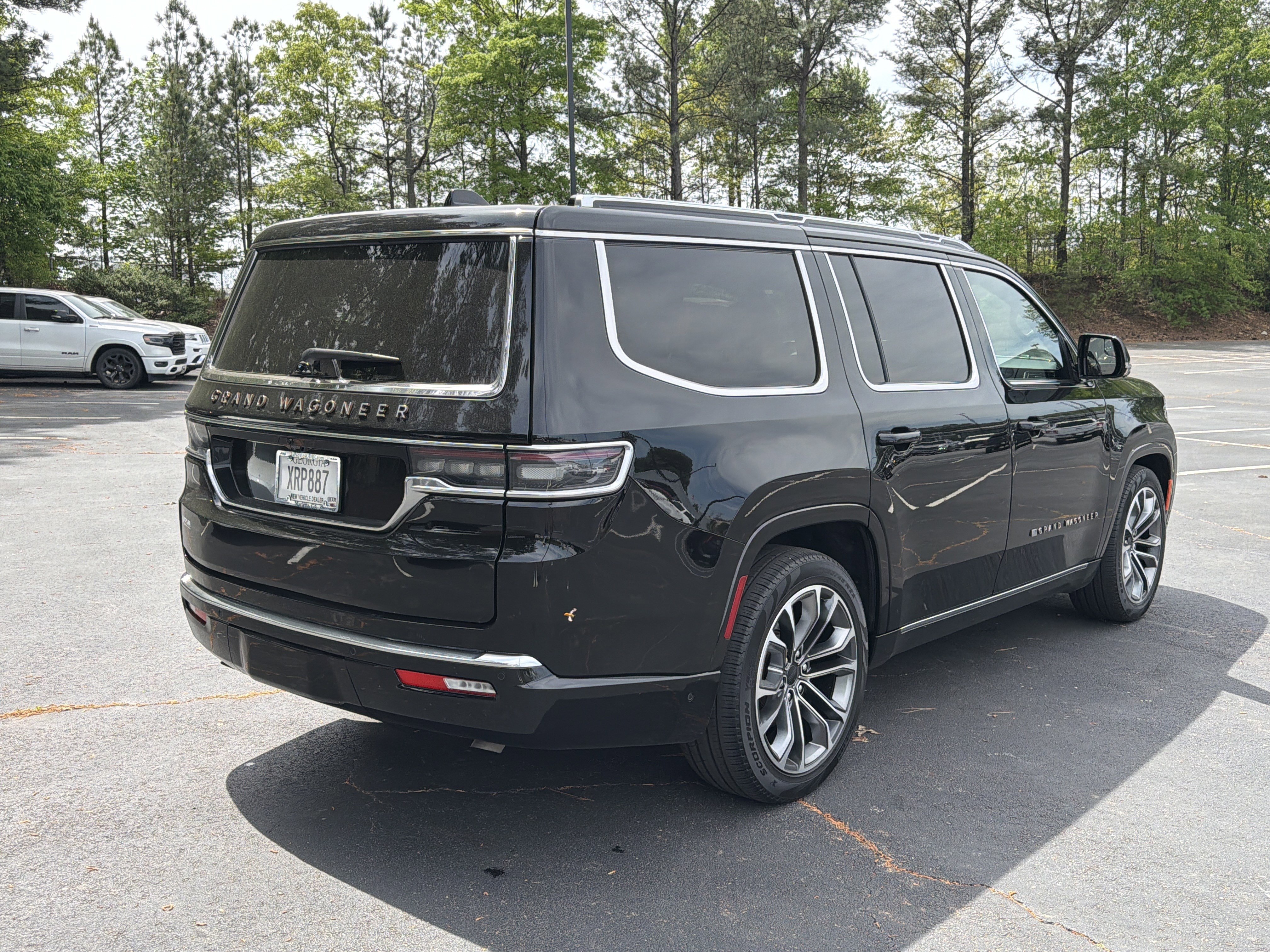 Used 2025 Jeep Grand Wagoneer Series III w/ Rear Seat Video Group 1 image 8