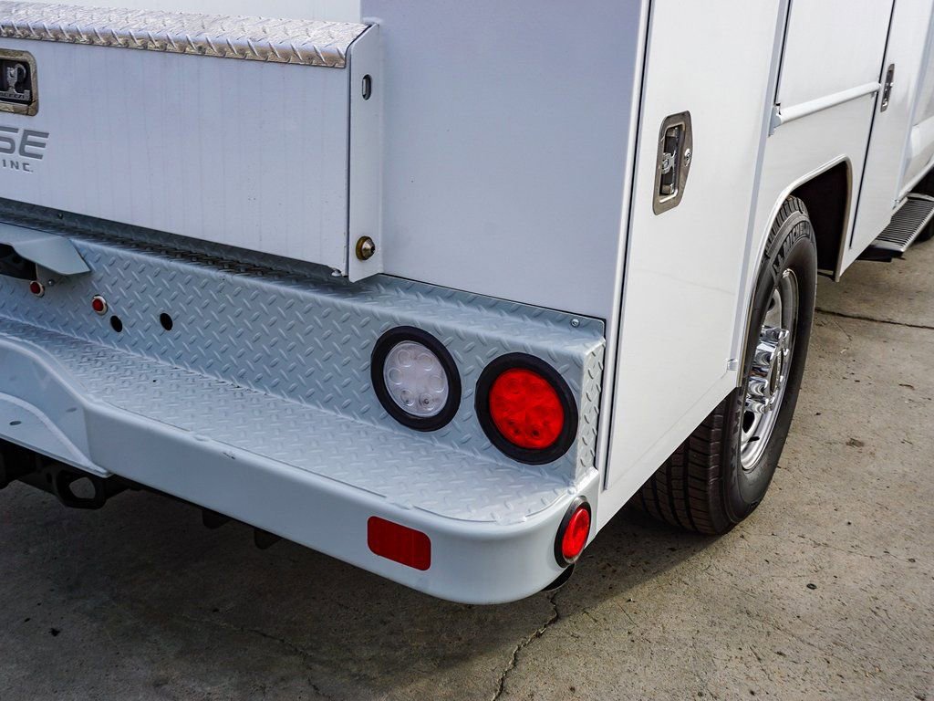 New 2024 Ford F250 XL w/ XL Chrome Package image 9