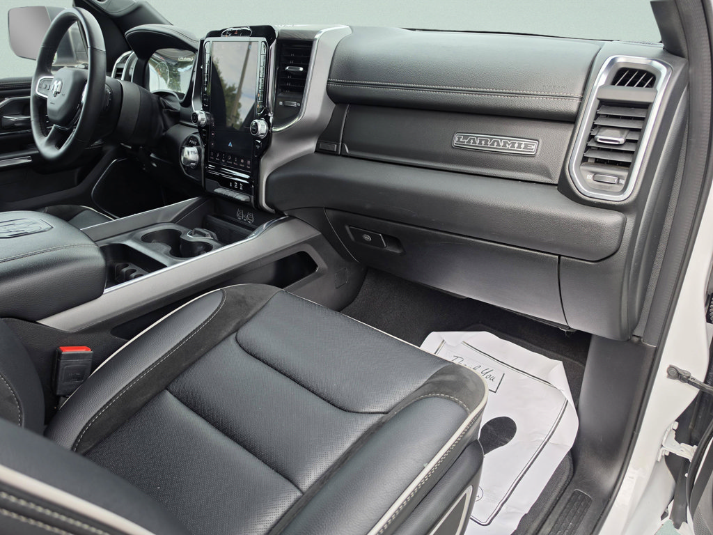 Used 2025 RAM 1500 Laramie AWD/4WD image 23