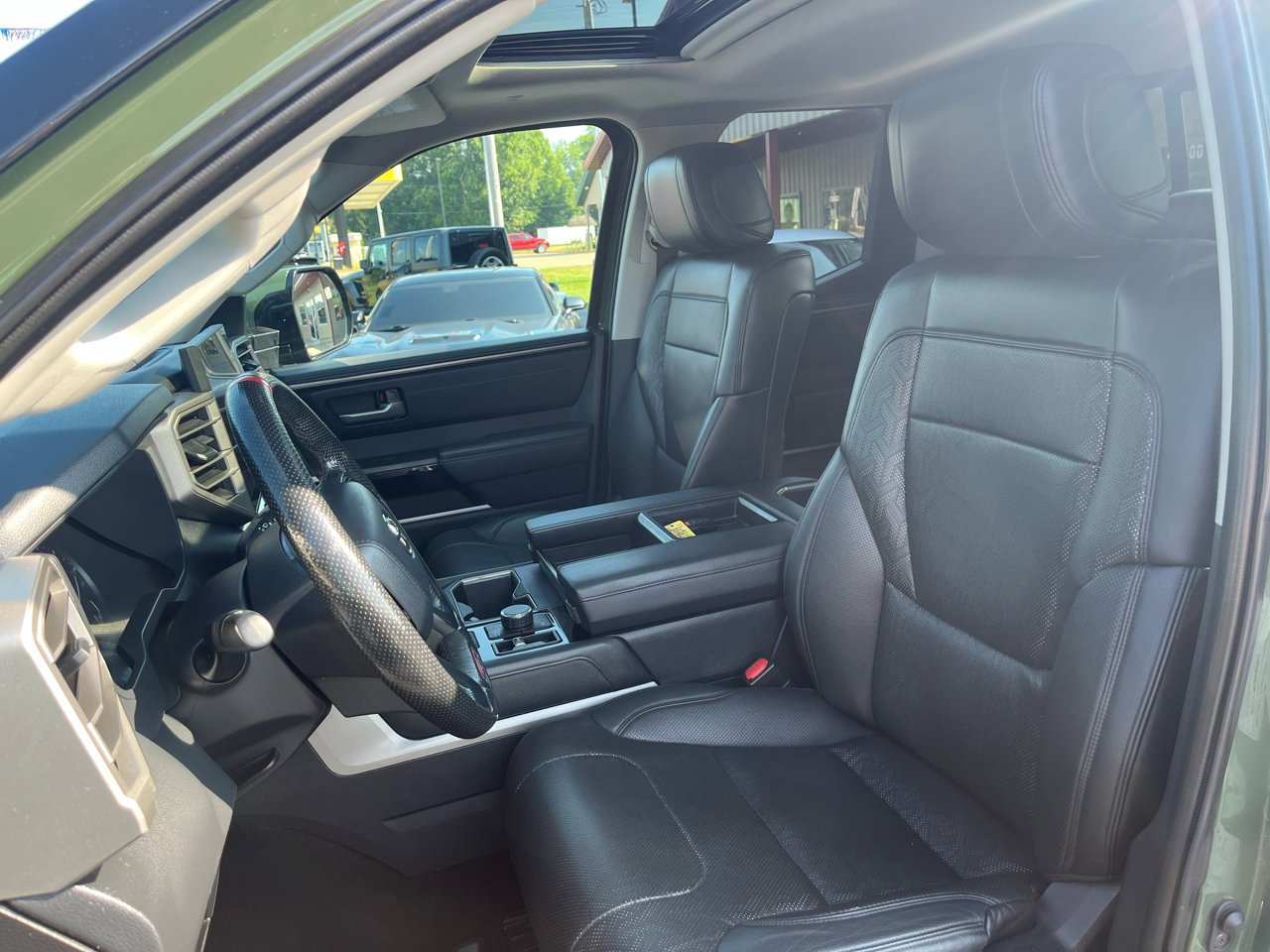 Used 2022 Toyota Tundra Limited image 13