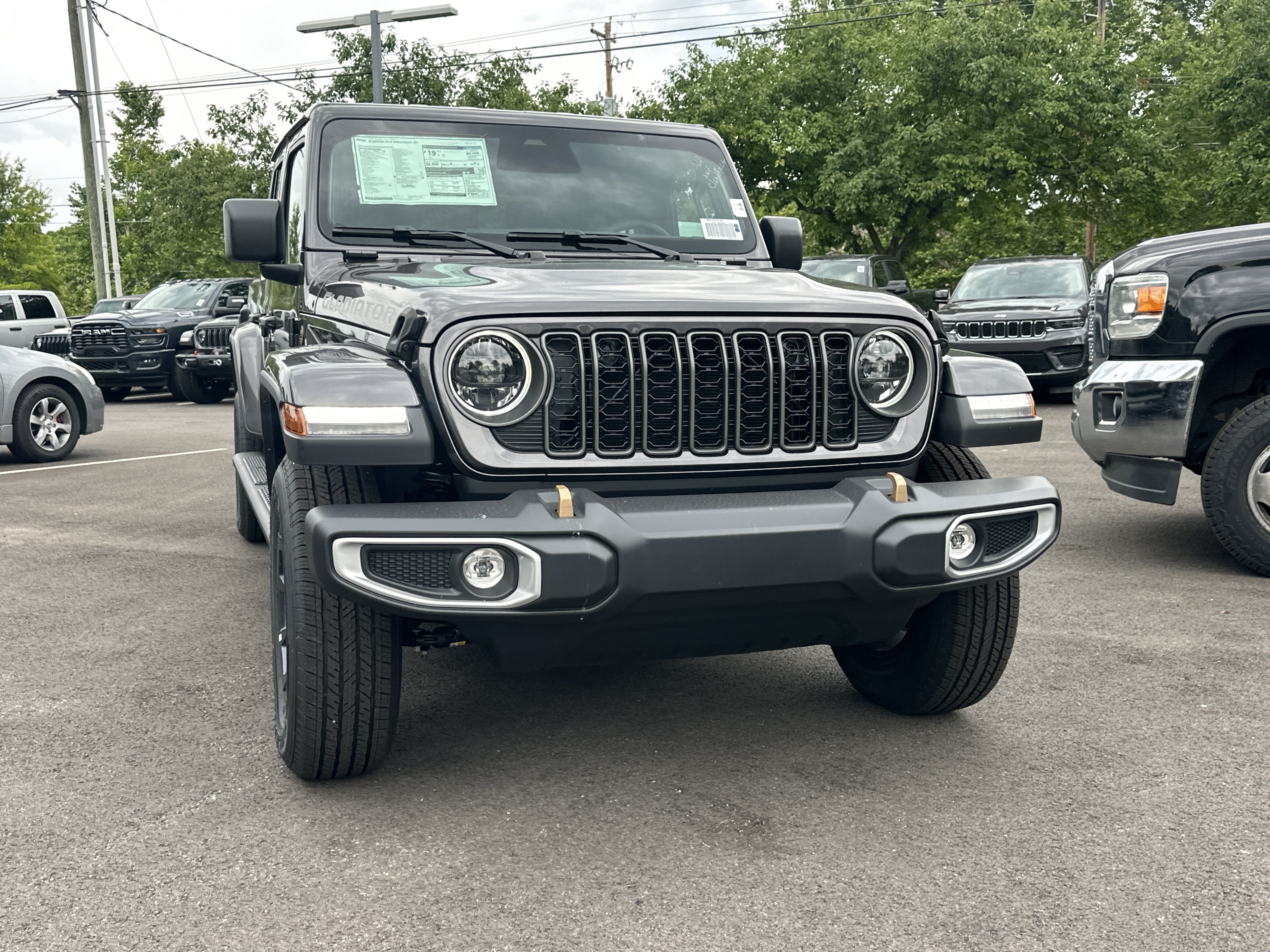 New 2026 Jeep Gladiator Sport AWD/4WD image 23