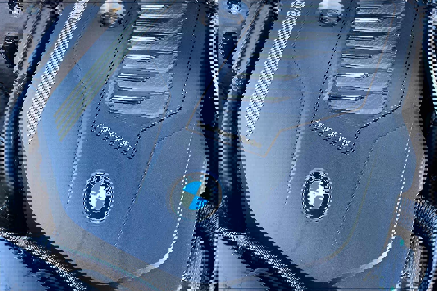 Used 2022 BMW X7 xDrive40i w/ M Sport Package image 35