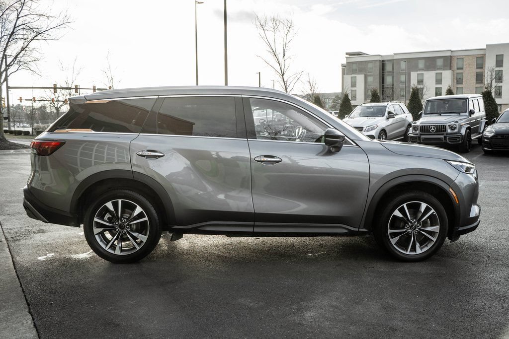 Used 2023 INFINITI QX60 Luxe AWD/4WD image 3