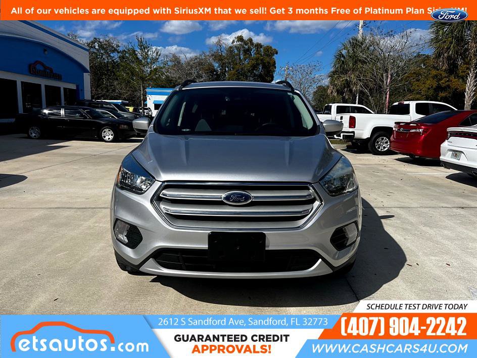 Used 2018 Ford Escape SE w/ Ford Safe & Smart Package image 2