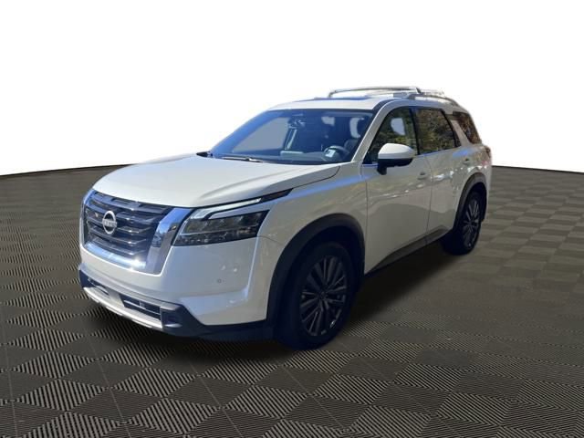 Used 2024 Nissan Pathfinder SL w/ SL Premium Package