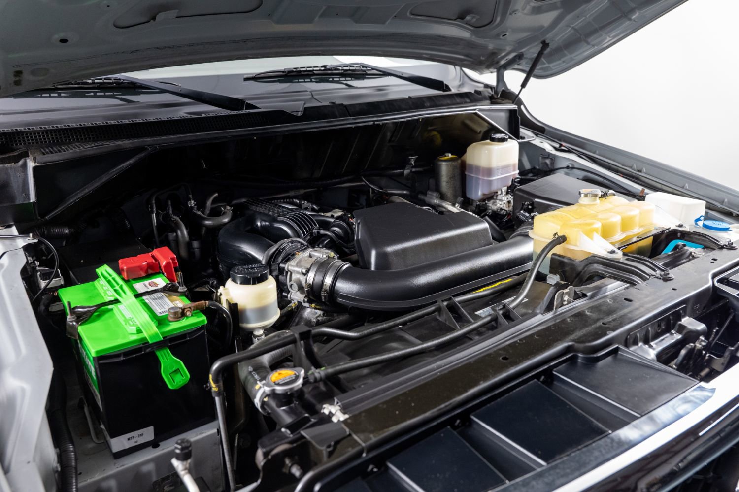 Used 2019 Nissan NV 3500 SV w/ Navigation Package RWD image 38