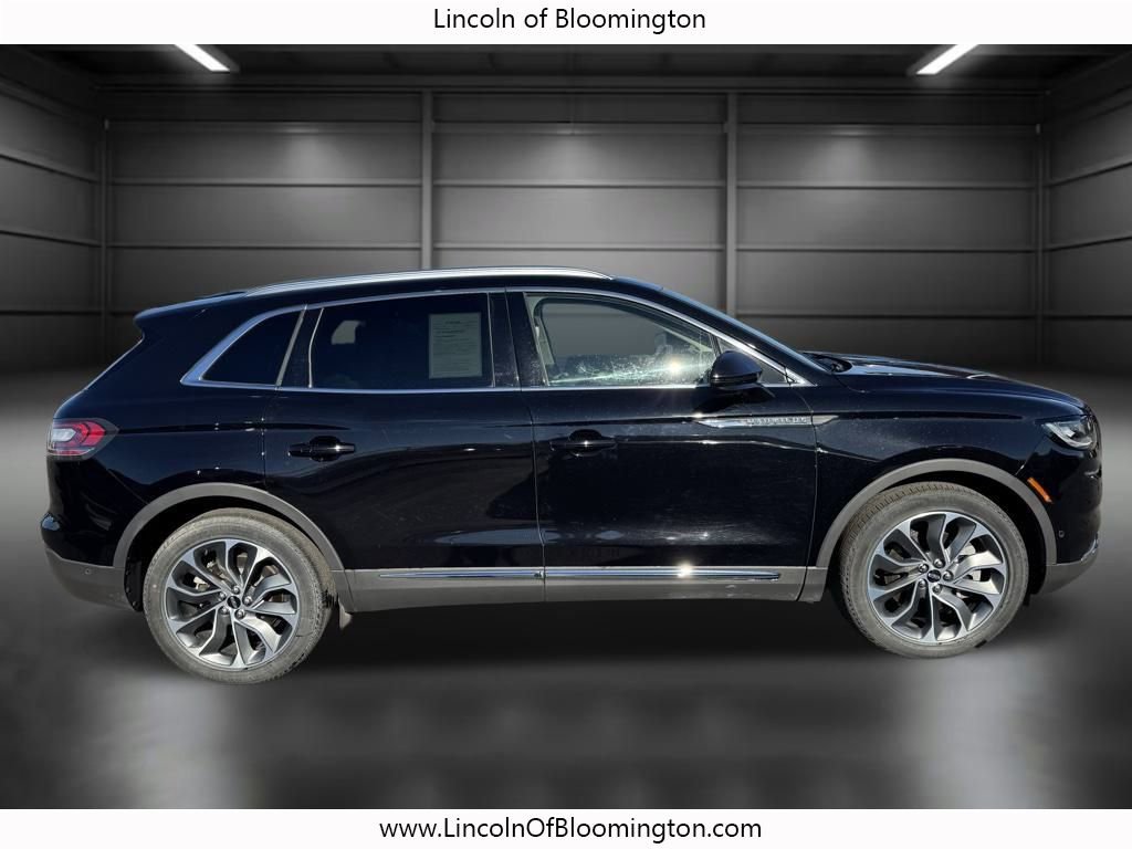 Certified 2022 Lincoln Nautilus Reserve w/ Equipment Group 201A image 9