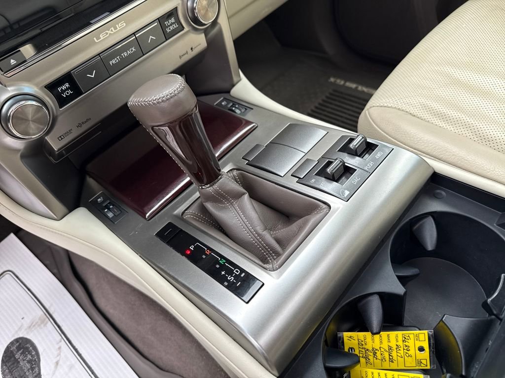 Used 2019 Lexus GX 460 image 30