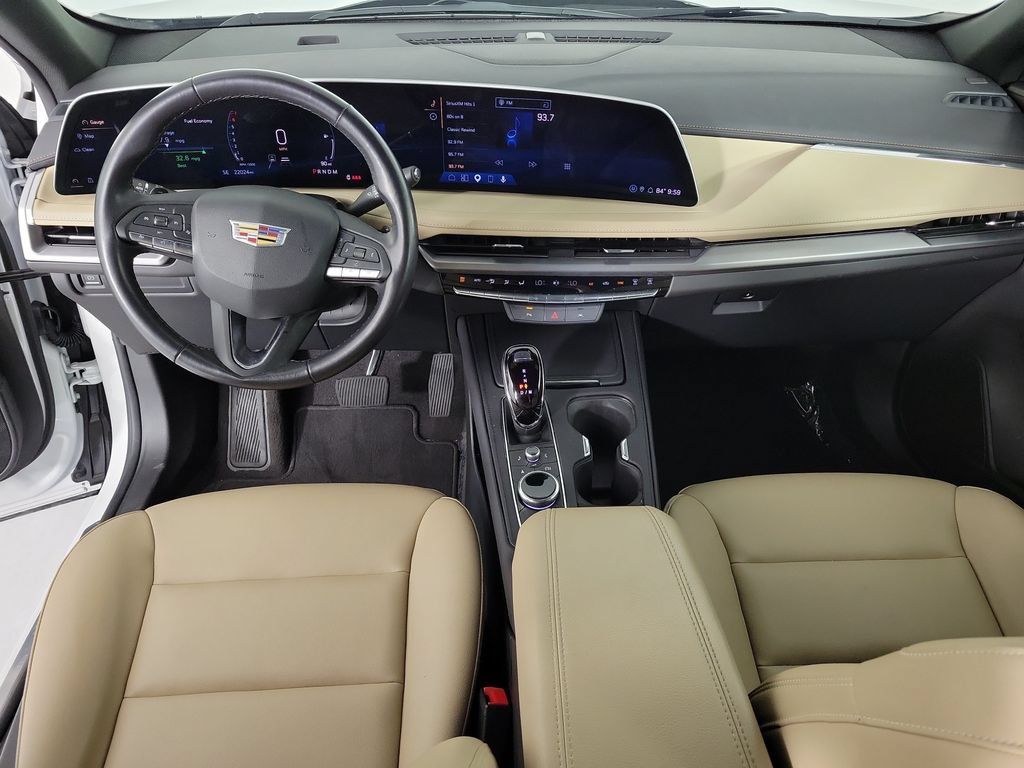 Used 2024 Cadillac XT4 Luxury FWD image 14