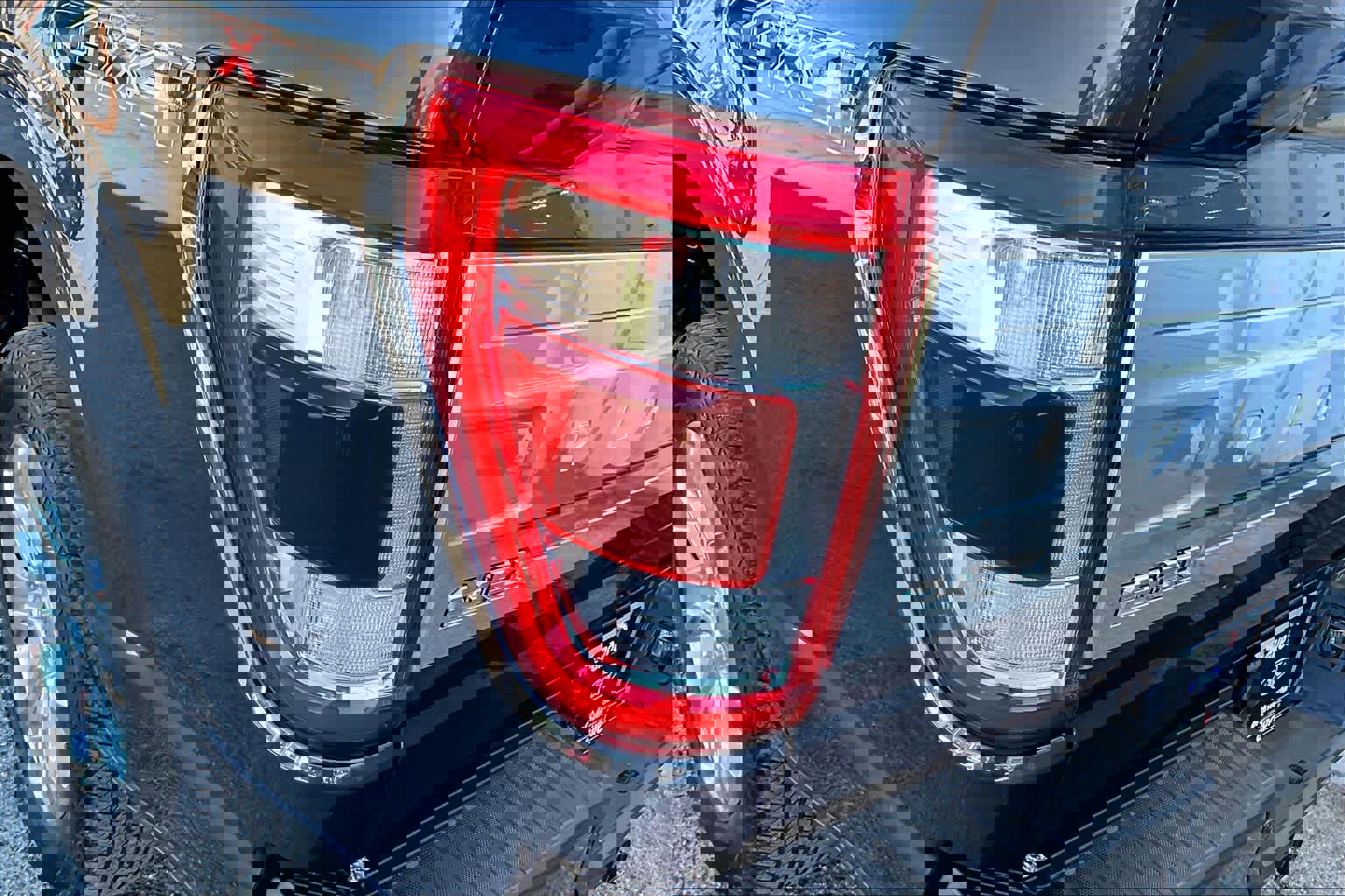 Certified 2021 Ford F150 Platinum w/ Equipment Group 701A High image 28