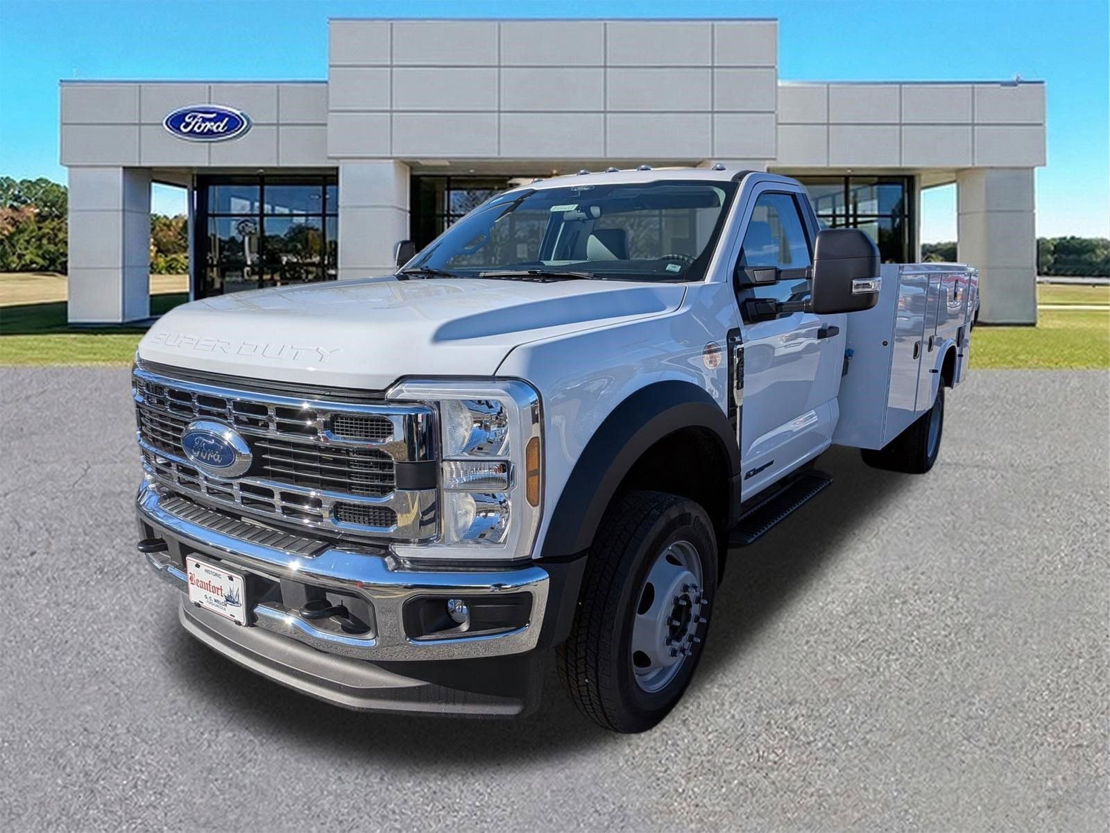 New 2025 Ford F450 XL w/ XL Chrome Package image 8