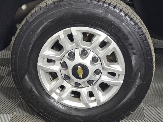 Used 2024 Chevrolet Silverado 2500 LT image 11