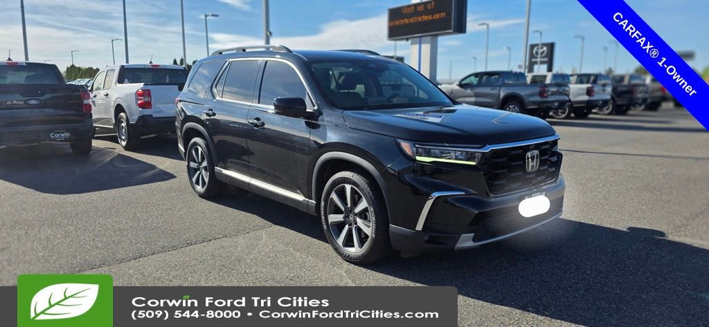 Used 2023 Honda Pilot Elite image 1