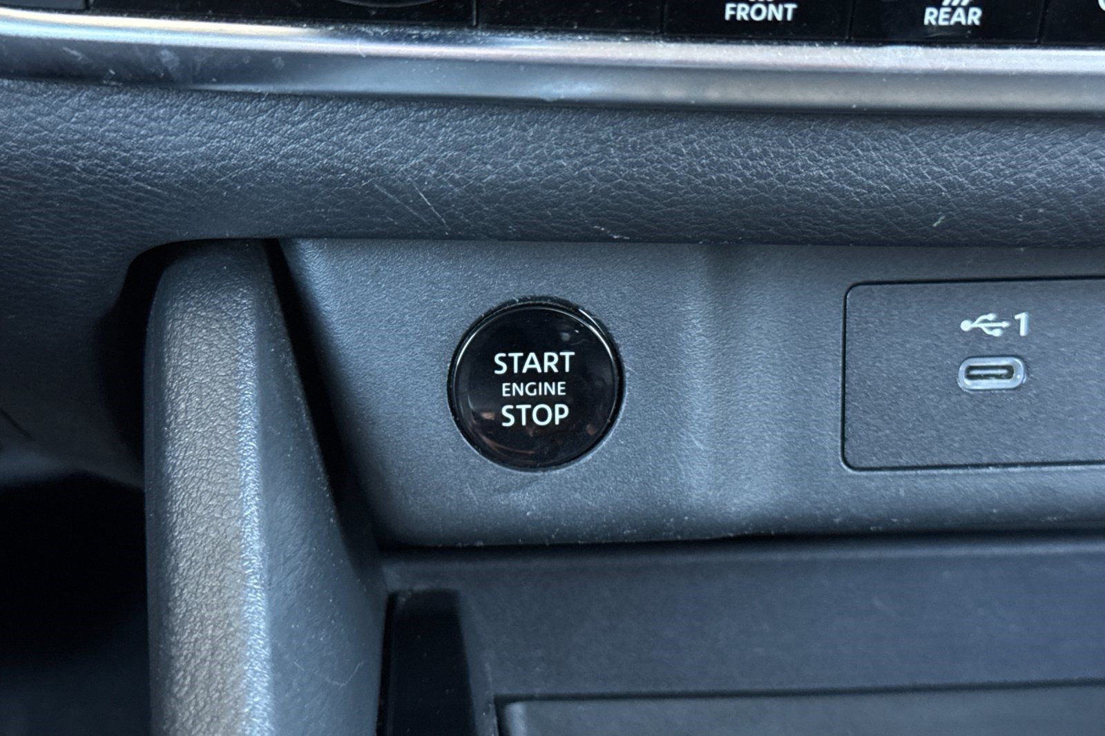 Used 2024 Nissan Rogue SV FWD image 33