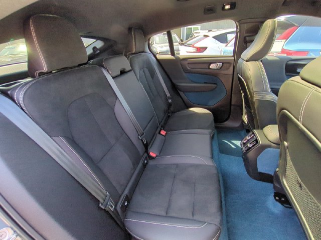 Used 2023 Volvo C40 P8 Recharge Ultimate AWD/4WD image 29