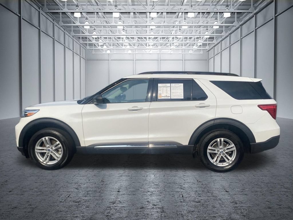 Used 2022 Ford Explorer XLT w/ Class IV Trailer Tow Package AWD/4WD image 10