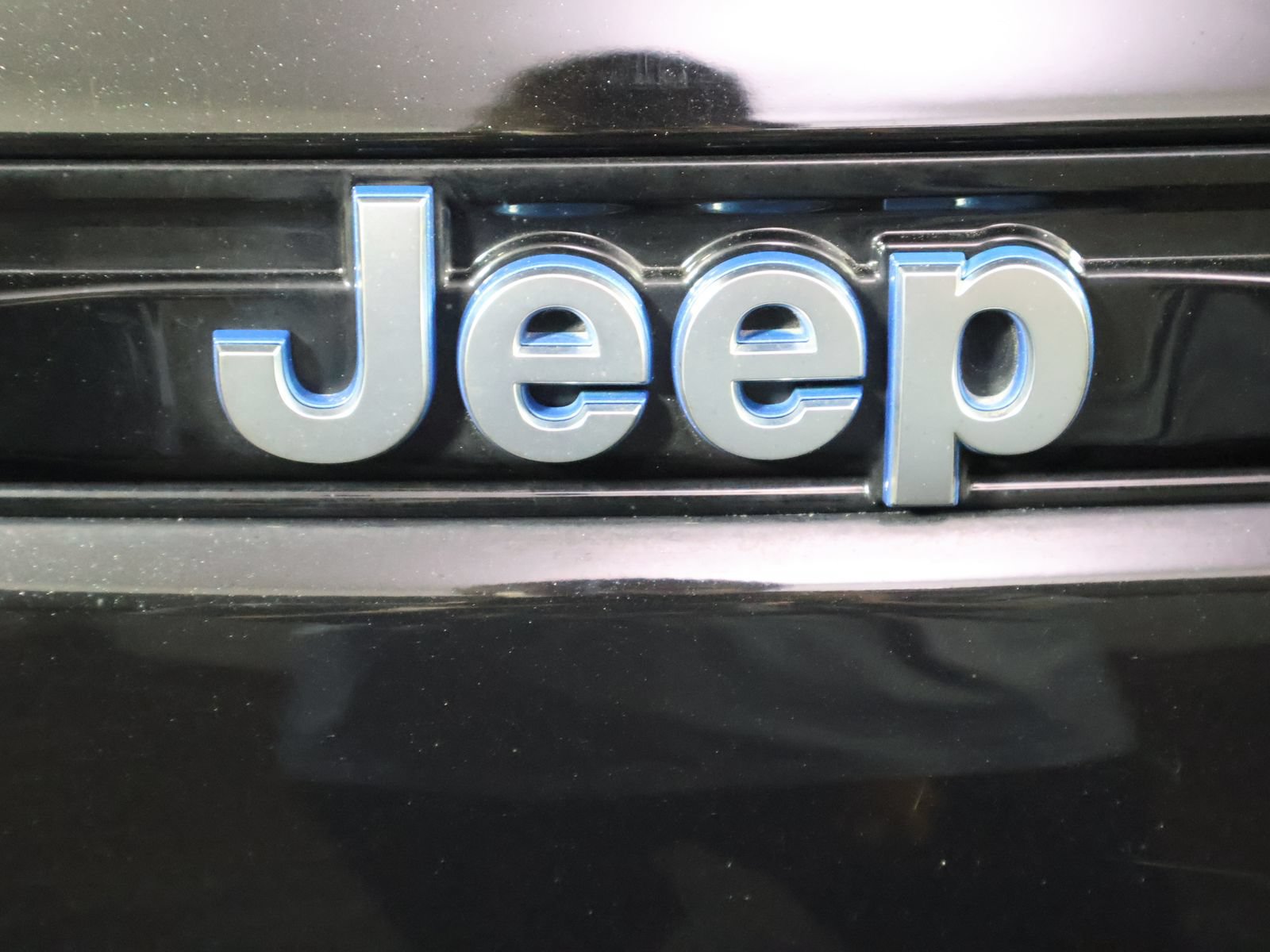 Used 2024 Jeep Grand Cherokee Limited 4xe w/ Luxury Tech Group II AWD/4WD image 6