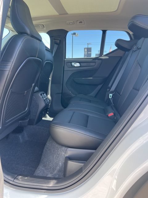 New 2026 Volvo XC40 B5 Core AWD/4WD image 22