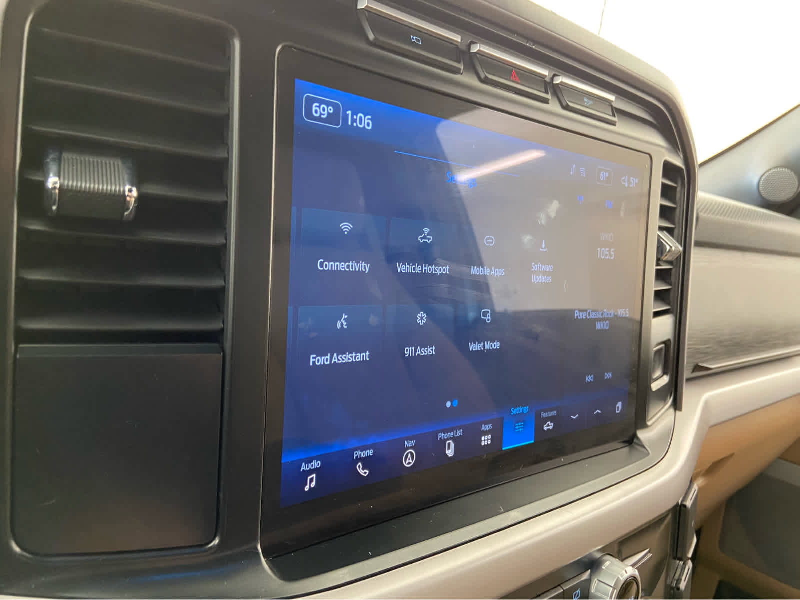 Used 2023 Ford F150 XLT w/ Equipment Group 302A High image 29